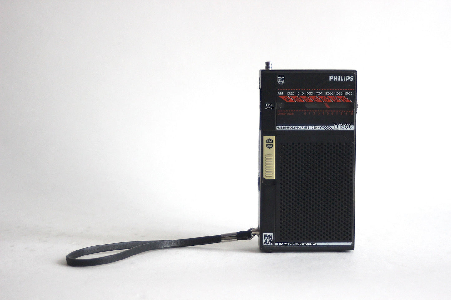 PHILIPS D1200 Pocket Radio. Hong Kong 1985.