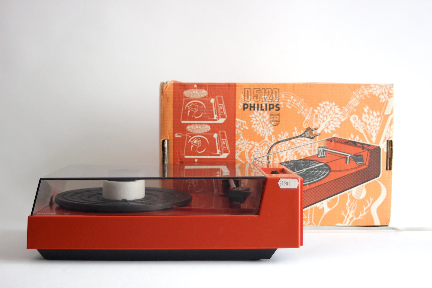 PHILIPS turntable mode Music 5120 D5120/00L. France 1984.