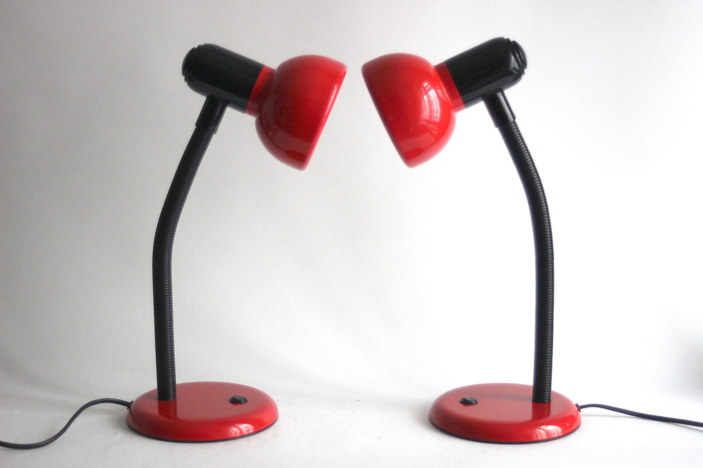 Memphis style pair of gooseneck red and black Lamps. Germany 1980s.