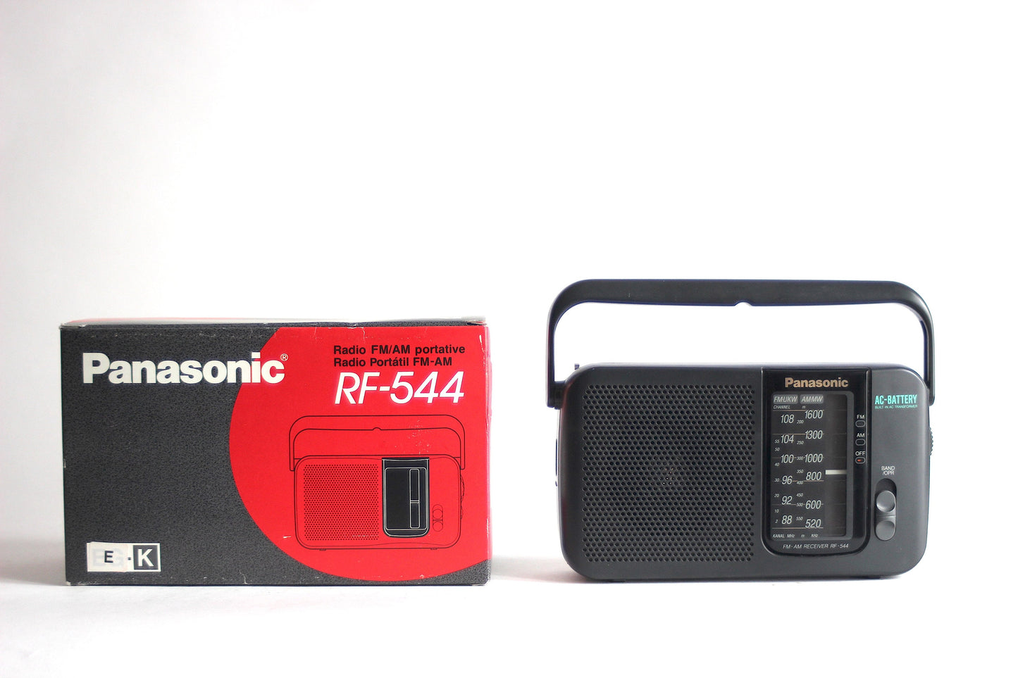 PANASONIC RF-544 portable radio. NEW, with original box. Japan 1992.