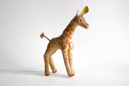 Steiff giraffe mod. 6414,00. Germay 1960s.